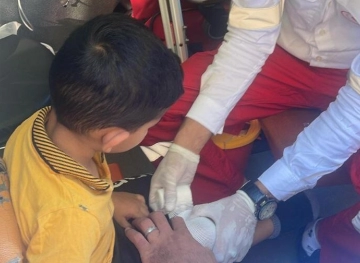A child was injured as a result of being run over by a settler in Hebron