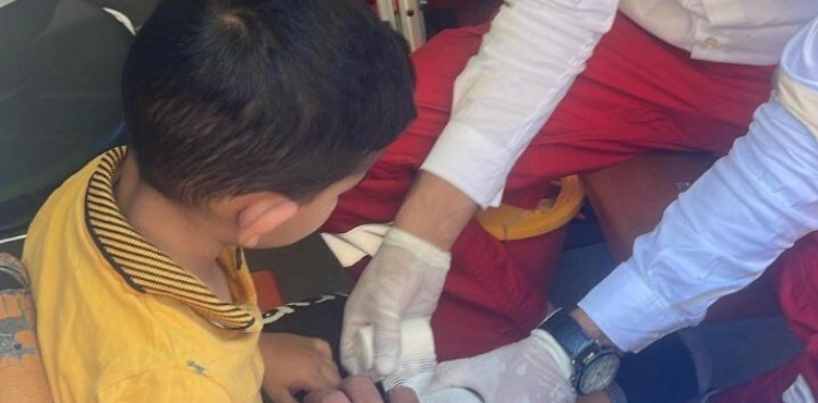 A child was injured as a result of being run over by a settler in Hebron