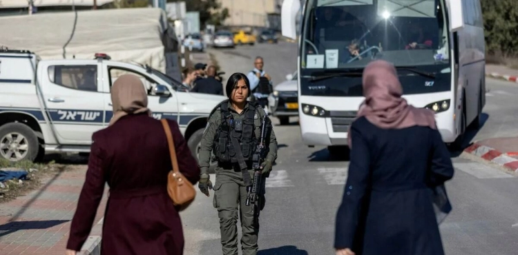 A painful night... 50 Israeli soldiers force 5 Palestinian women to undress!