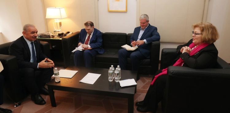Shtayyeh calls on America to stop settlement and maintain the two-state solution