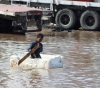 Rain destroys the shelter of more than 900 displaced people on the western coast of Yemen