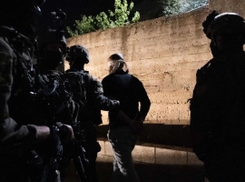 The occupation arrests 3 citizens in Ramallah and Jerusalem