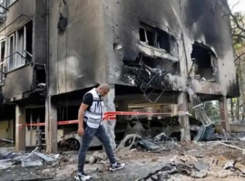 The charred and decomposed bodies of 7 martyrs were recovered in the Gaza Strip