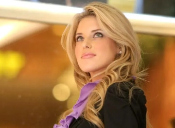 White House crisis: Former beauty queen fired for 'flag of Palestine' and challenging Israeli policies