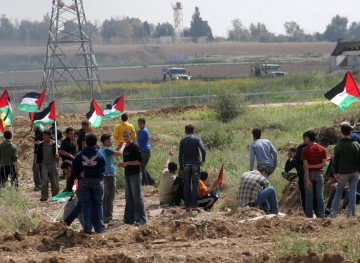 A young man was shot by the occupation forces in the northern Gaza Strip