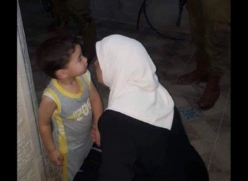 The Israeli occupation court extends the detention of the captive again for eight days