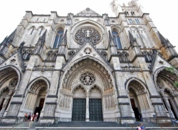 Filming a movie about the fire of Notre Dame Cathedral in France