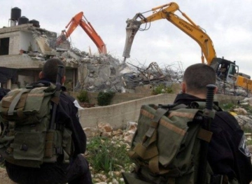 Israeli army demolished two residential rooms in Al-halawa village south of Hebron