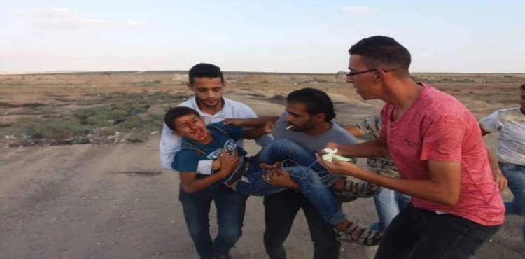 Palestinian child wounded by Israeli occupation in eastern Gaza