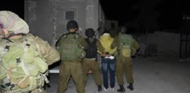 Israeli forces arrest 3 Palestinians from the West Bank