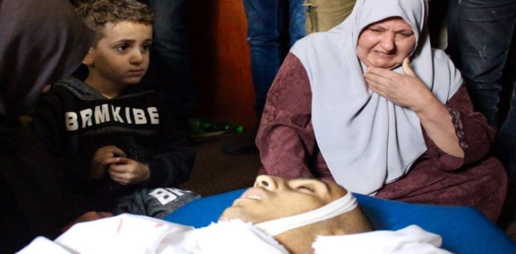 Hebron.. The funeral of a Palestinian martyr shot by the occupation