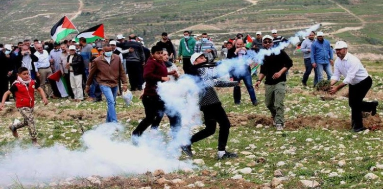 Dozens of suffocation injuries and 3 rubber wounds, as the occupation cracked down on the Beit Dajan march