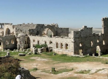 Salfit .. Settlement isolates the castle &quot;Deir Semaan&quot; archaeological