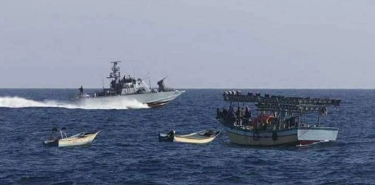 Israeli Occupation Reduces Fishing Area in Gaza Sea