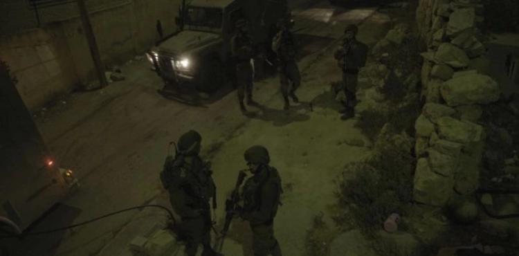 Israeli forces arrest 19 Palestinians in the West Bank