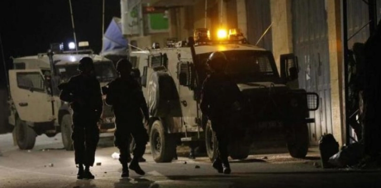 Israeli arrests of 13 Palestinians from the West Bank