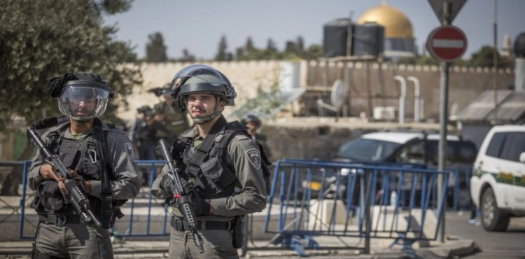 Settlers storm the Al-Aqsa Mosque and the Gate of Mercy