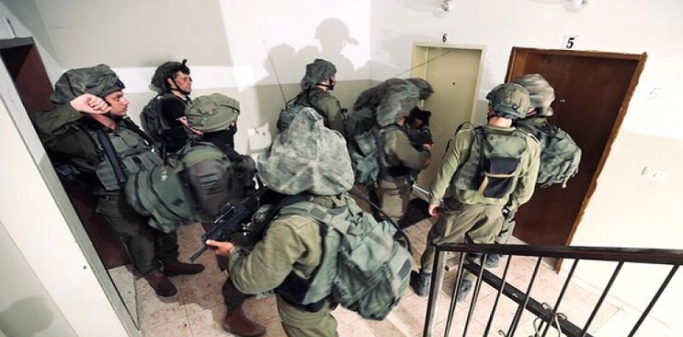 The occupation launched a campaign of arrests and raids in the West Bank