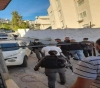 The occupation arrests 12 Palestinian citizens in the West Bank and Jerusalem