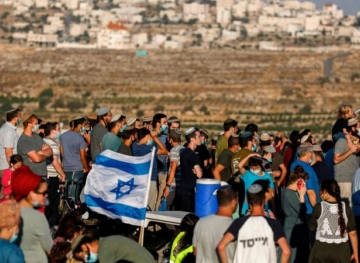 Settlers organize a provocative demonstration west of Bethlehem
