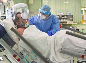 Global Health is testing three drugs to treat corona in hospitals