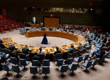 The UN Security Council adopts a resolution calling on the Taliban to ensure a &quot;safe&quot; exit for Afghans from Afghanistan