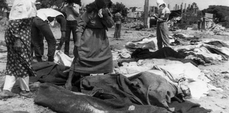 Forty years after the Sabra and Shatila massacre, survivors remember the "smell of corpses" and the atrocities of the killing