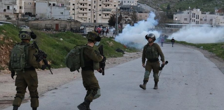 3 young men were shot and dozens suffocated in clashes with the occupation in Kafr Qaddoum