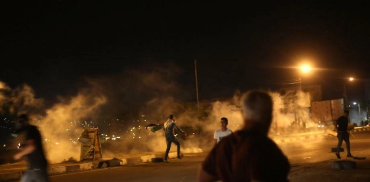 Suffocation injuries during confrontations with the occupation in the town of Beit Ummar