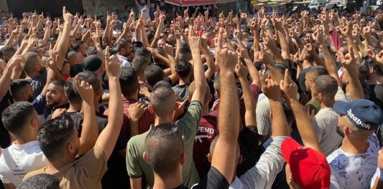 Thousands attend the funerals of the martyrs of Jenin