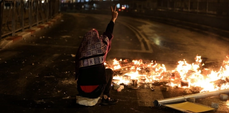 Suffocation injuries and arrest of a young man during clashes in Bethlehem