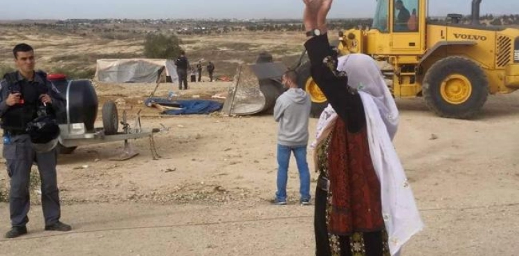 Negev .. Israeli police demolish the homes of the village, &quot;Iraqib&quot; for the 149th time