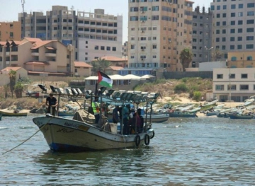 18 months in prison for the captain of a ship breaking the siege