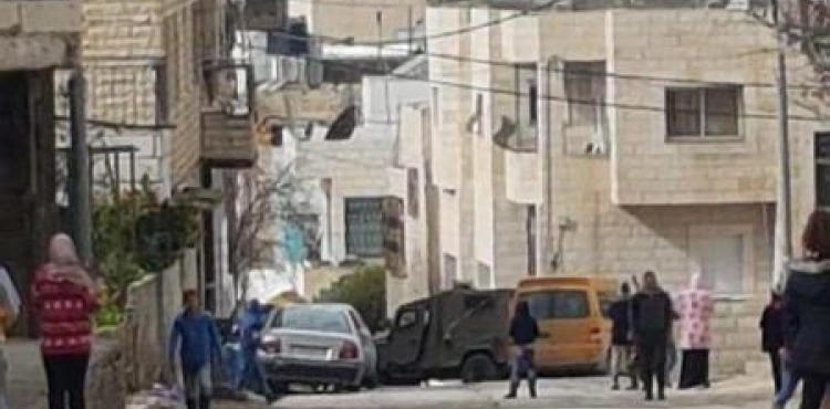 Israeli army arrests children from Nahalin