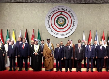 Lebanon calls during the Arab Economic Summit for the return of Syrian refugees to their country