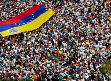 Thousands of opponents challenge Maduro in the street and Guido to his supporters: &quot;Change in Venezuela is very, very close&quot;