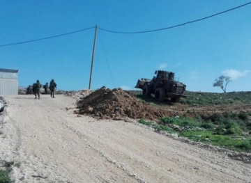 Occupation closes 200 dunums of land in front of owners