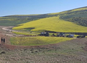 Settlers hunt sheep herders east of Yatta