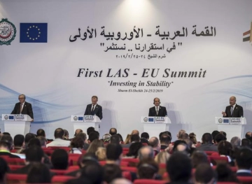 The European Union and the Arab League declare a &quot;new era&quot; despite differences
