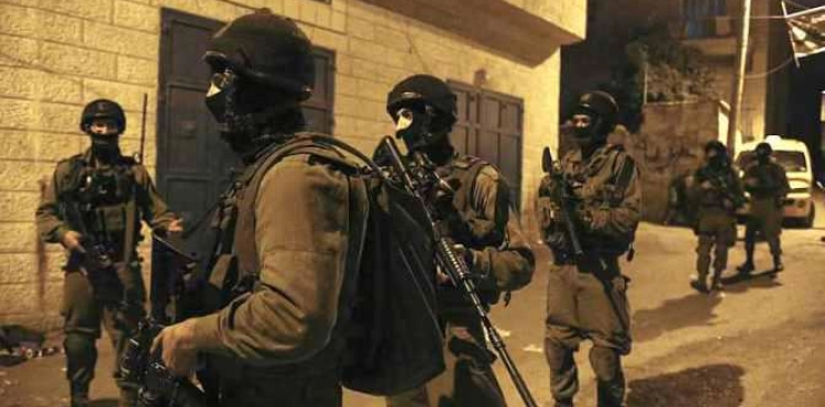 Arrests and raids in the West Bank