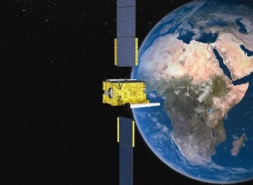 Russia launches missile carrying satellite communications next May