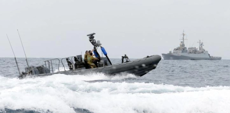 A fisherman was injured by Israeli naval fire near Beit Lahiya