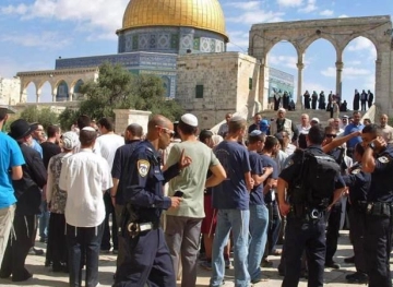 139 settlers storm the Al-Aqsa Mosque
