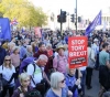 Hundreds of thousands are marching in London to demand a second referendum on Brixet