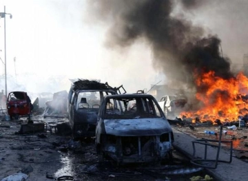 11 killed and 16 injured in a massive bombing in Somalia