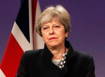 Teresa May visits Paris and Berlin to discuss Breakest