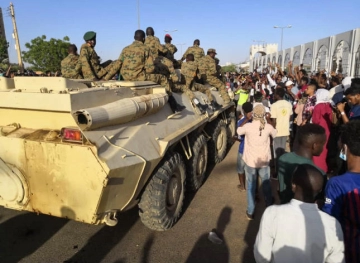 Sudanese protesters call for talks with army on &quot;peaceful transition of power&quot;
