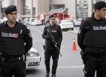 Turkey arrests 22 Syrians and Iraqis on suspicion of membership