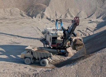 Difficulties facing the application of US sanctions on Iranian minerals