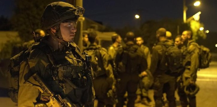 The arrest of 3 citizens in the West Bank and Jerusalem